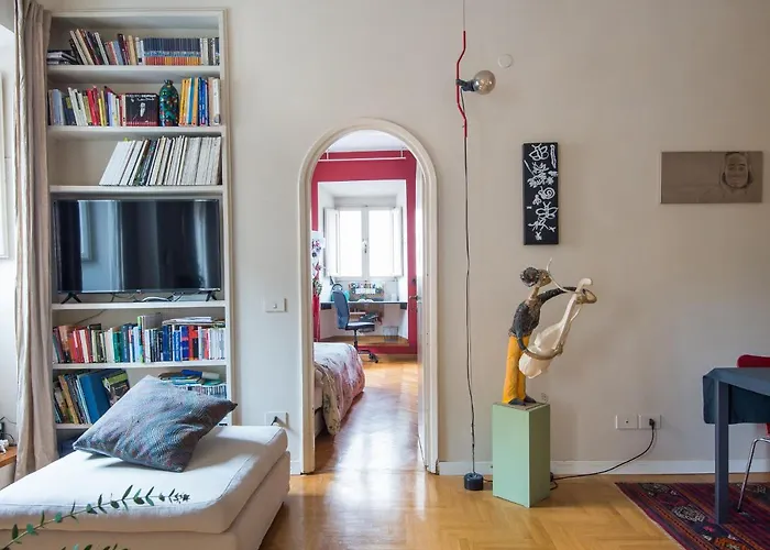 Coronari Enchanting Two Bedroom Rom