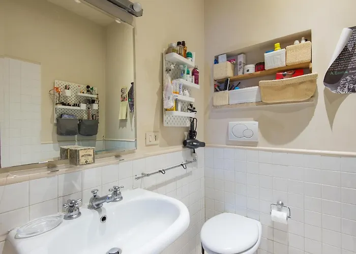 Apartment Coronari Enchanting Two Bedroom Rom