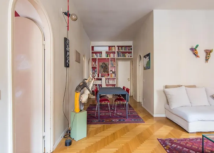 Coronari Enchanting Two Bedroom Apartment Rom