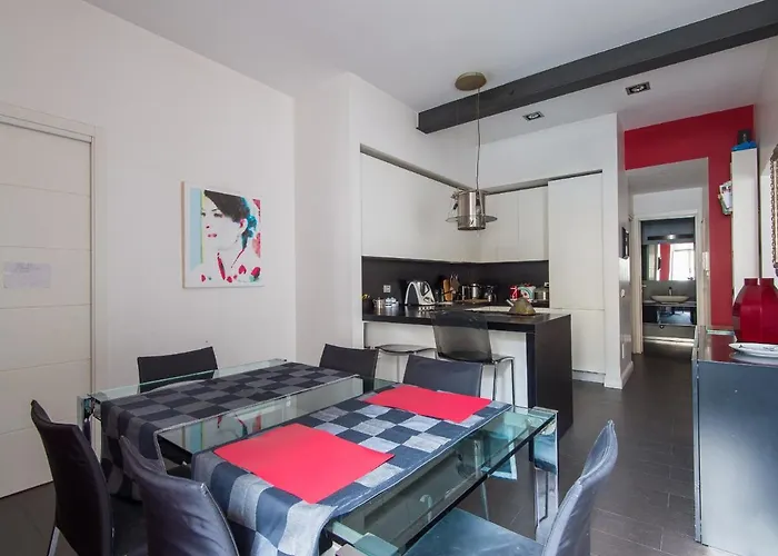 Coronari Enchanting Two Bedroom * Rom