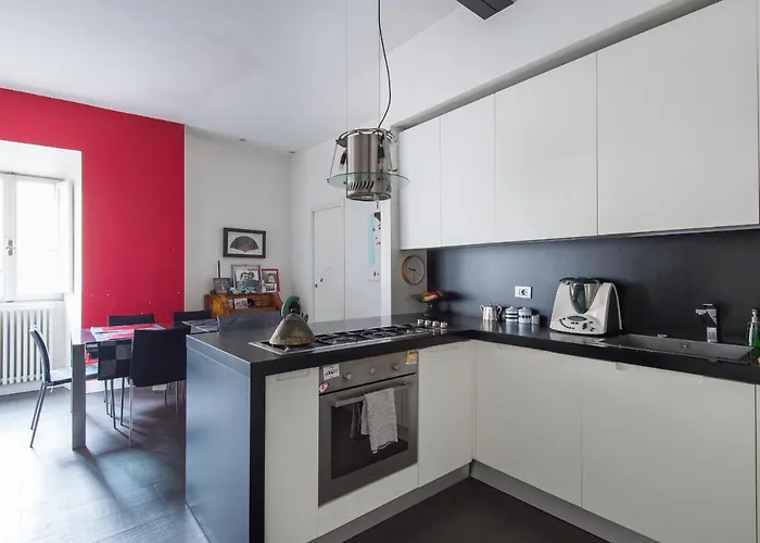 Coronari Enchanting Two Bedroom Rom